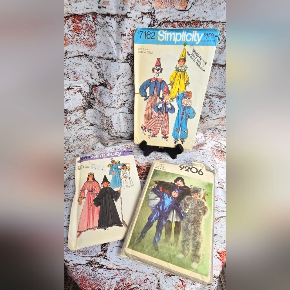 🎃🎃 LOT OF 3 VINTAGE Kids Costume Patterns 🎃